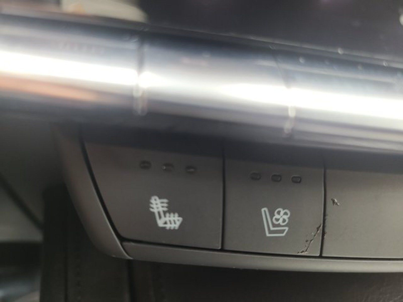 Used 2024 Cadillac XT4 Sport AWD/4WD image 30