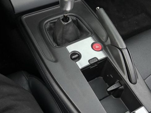 Used 2004 Honda S2000 image 13