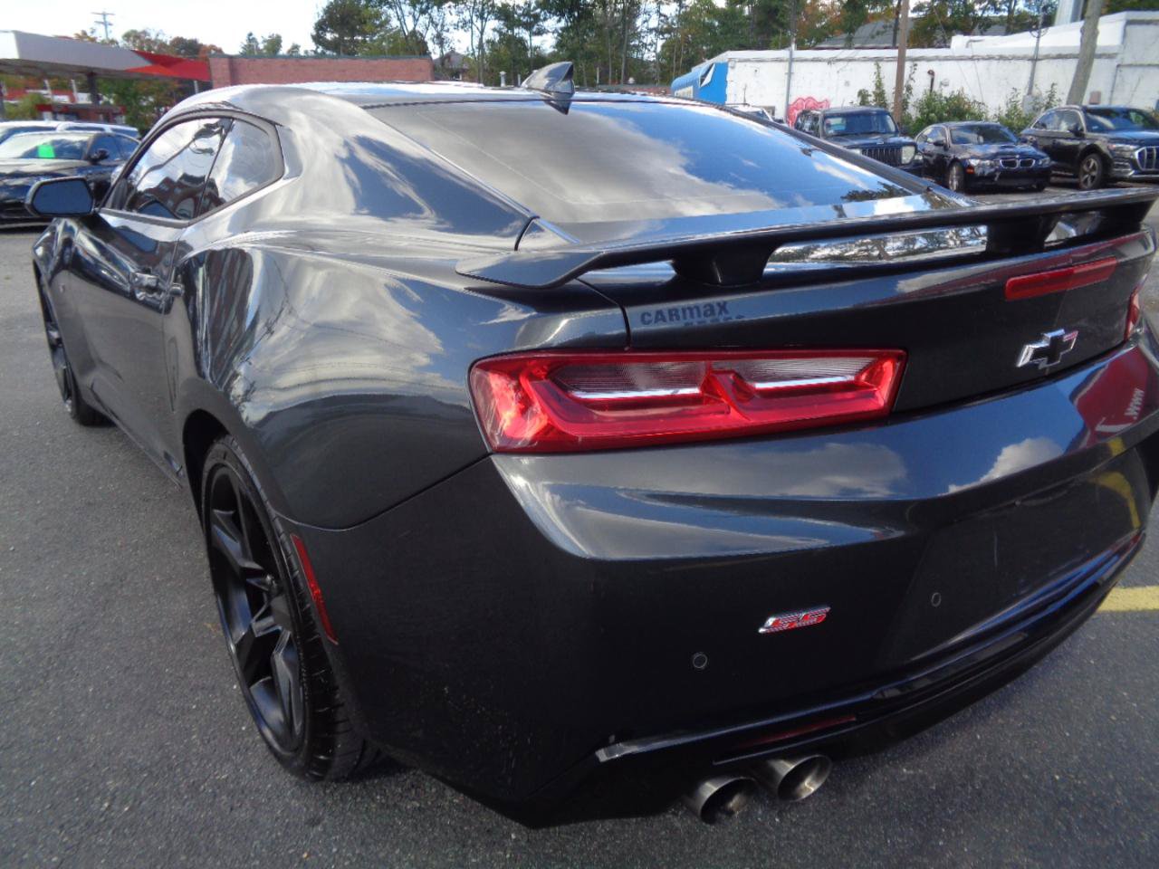 Used 2018 Chevrolet Camaro SS RWD image 17