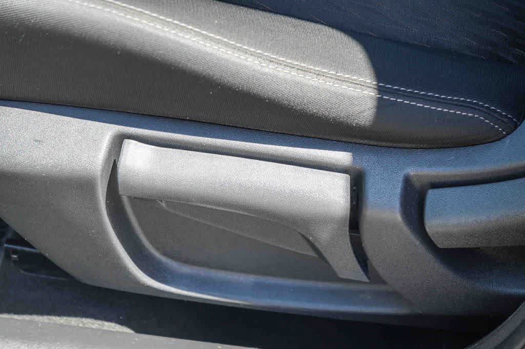 Used 2018 Nissan Rogue S AWD/4WD image 23