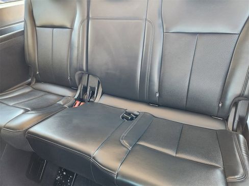 Used 2024 Ford Expedition Max XLT image 26