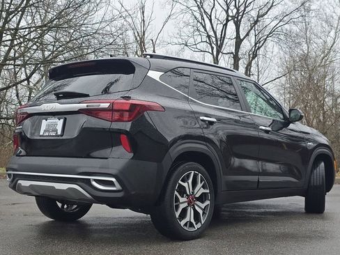 Used 2022 Kia Seltos SX w/ Sunroof Package image 17