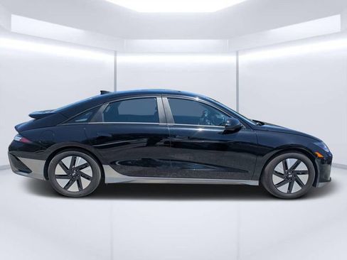 Used 2023 Hyundai Ioniq 6 SEL RWD image 2