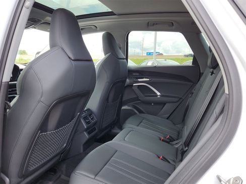 New 2025 Audi Q5 Premium Plus image 13