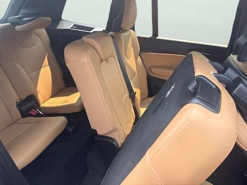 Used 2018 Volvo XC90 T6 Momentum w/ Convenience Package AWD/4WD image 25
