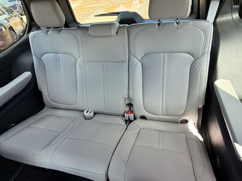 New 2026 Jeep Grand Wagoneer Limited AWD/4WD image 20