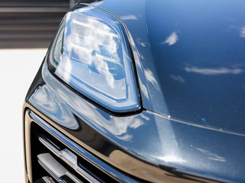 New 2025 Porsche Cayenne E-Hybrid Coupe image 13