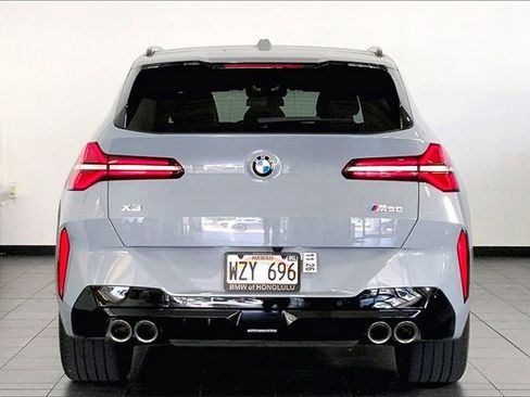 Used 2025 BMW X3 M50 w/ Premium Package image 4
