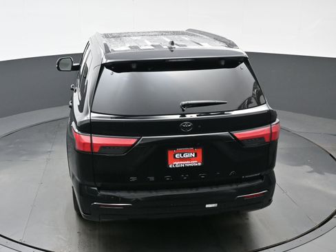 Used 2025 Toyota Sequoia Platinum image 42