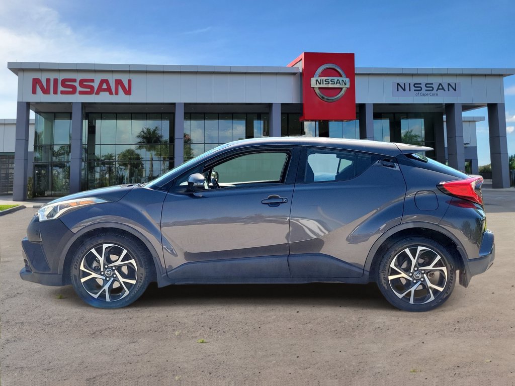 Used 2018 Toyota C-HR XLE FWD image 4