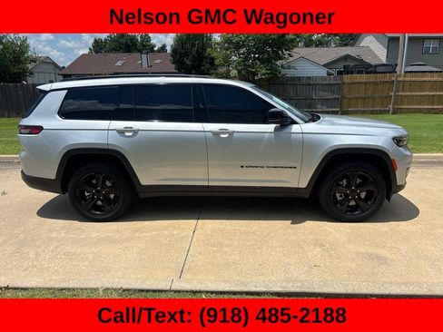 Used 2024 Jeep Grand Cherokee L Altitude AWD/4WD image 4
