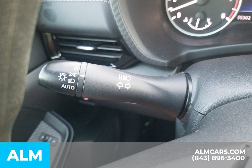 Used 2024 Nissan Sentra SV FWD image 33