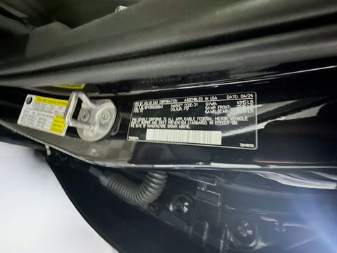 Used 2024 Volvo S60 B5 Core image 12