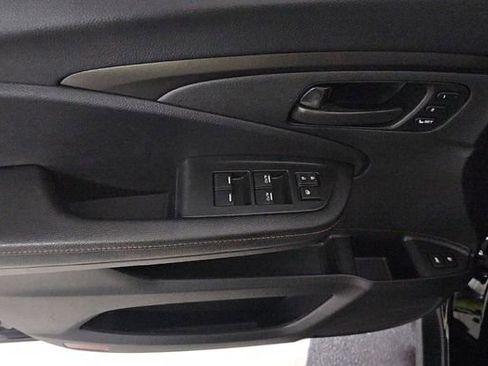 Used 2024 Honda Passport TrailSport image 8