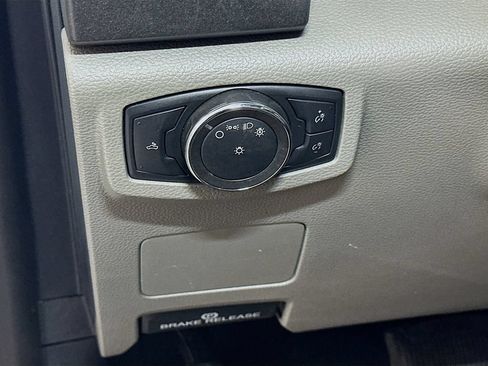 Certified 2022 Ford F250 XL w/ Power Equipment Group RWD image 13