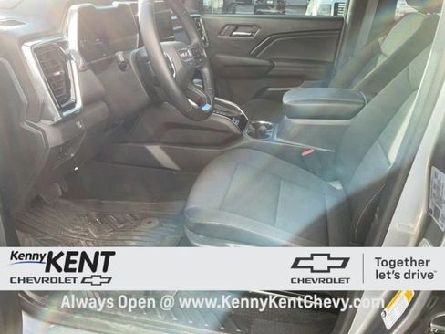 Used 2024 GMC Canyon Elevation w/ Convenience Package image 25