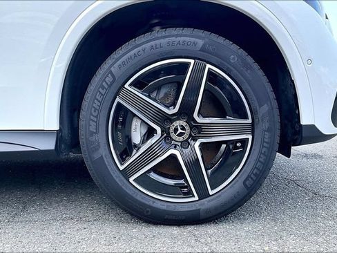 Used 2026 Mercedes-Benz GLC 300 4MATIC image 9