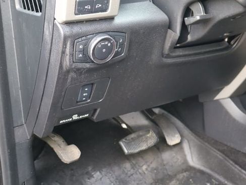 Used 2017 Ford F250 Lariat w/ Chrome Package AWD/4WD image 23