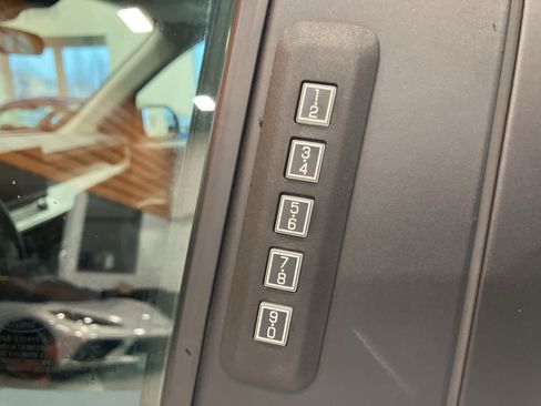 Used 2022 Ford Maverick XLT image 10