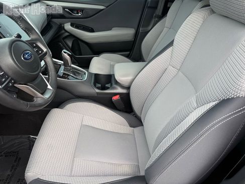 Used 2022 Subaru Outback Premium image 13