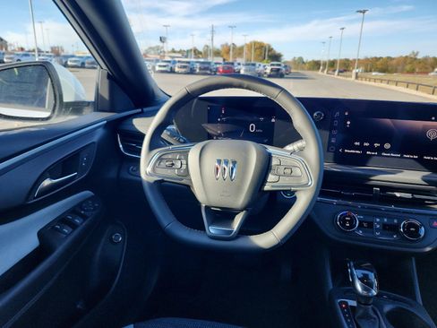 New 2026 Buick Envista Preferred image 9