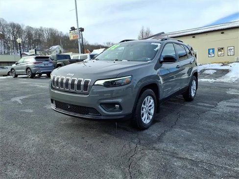 Certified 2022 Jeep Cherokee Latitude Lux image 3