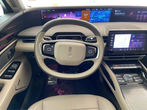 Used 2024 Lincoln Nautilus Premier w/ Equipment Group 102A image 23