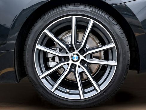 Used 2025 BMW 430i Convertible w/ Premium Package RWD image 38