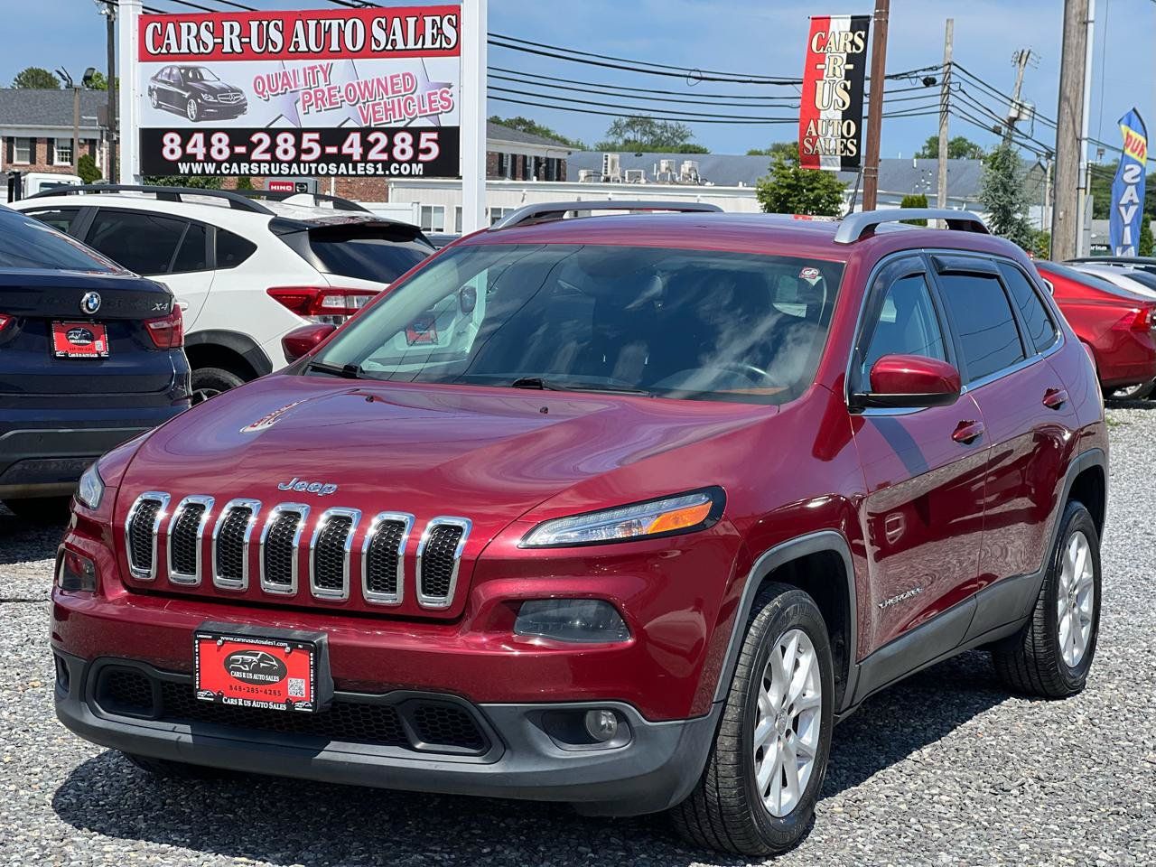 Used 2015 Jeep Cherokee Latitude w/ Cold Weather Group FWD image 3