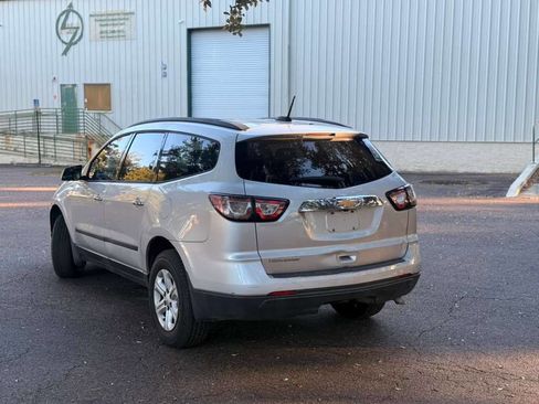Used 2017 Chevrolet Traverse LS image 6