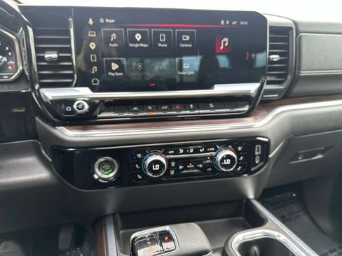 Used 2023 GMC Sierra 1500 SLT w/ SLT Premium Package AWD/4WD image 27