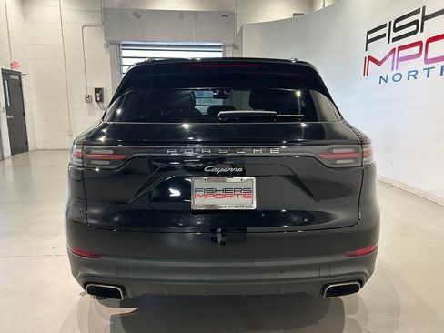 Used 2023 Porsche Cayenne AWD/4WD image 6