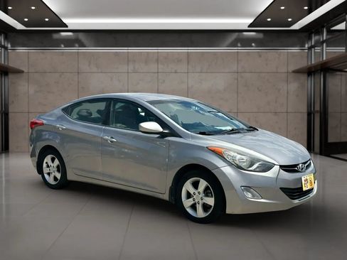 Used 2013 Hyundai Elantra GLS w/ Preferred Pkg FWD image 10