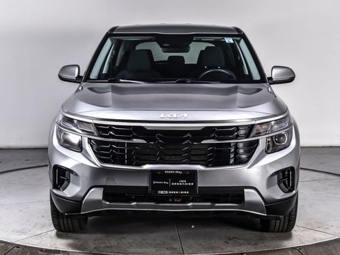 Used 2024 Kia Seltos LX AWD/4WD image 9