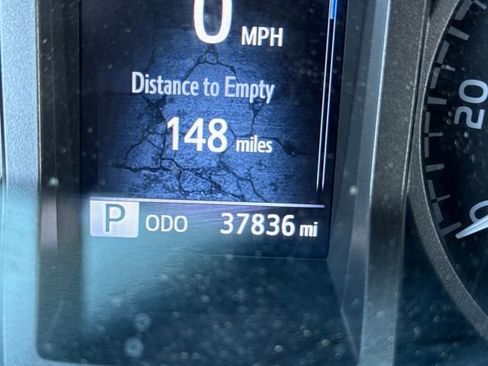 Used 2022 Toyota Tacoma TRD Sport image 19