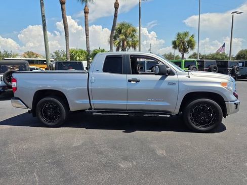 Used 2017 Toyota Tundra SR5 w/ SR5 Upgrade Package RWD image 8