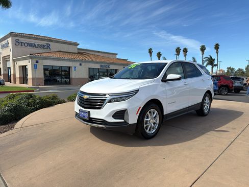 Used 2024 Chevrolet Equinox LT FWD image 1
