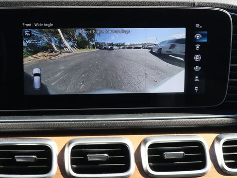 Certified 2022 Mercedes-Benz GLS 450 4MATIC image 17