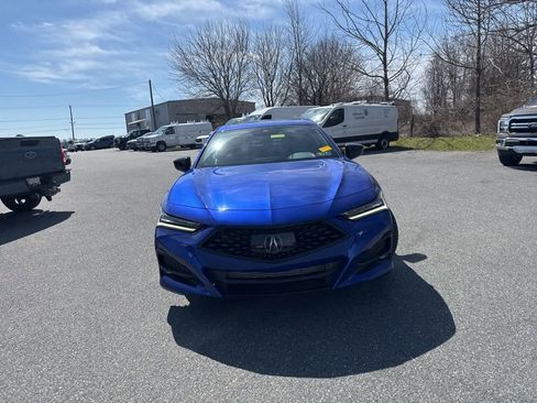 Used 2022 Acura TLX A-Spec Package image 2