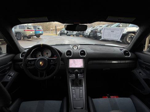 Used 2023 Porsche 718 Cayman GT4 RS image 34