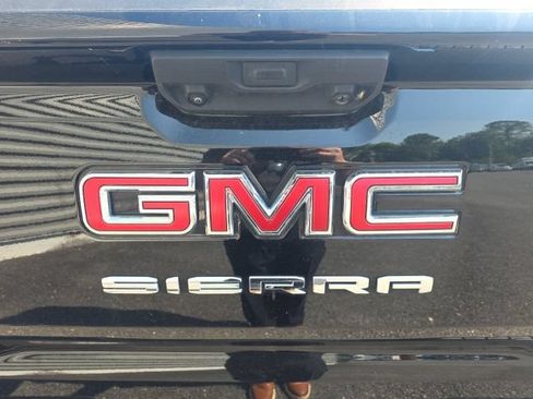 Used 2024 GMC Sierra 1500 Elevation AWD/4WD image 11