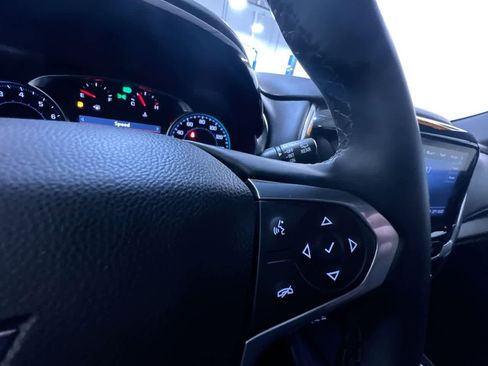 Used 2023 Chevrolet Traverse LT image 21