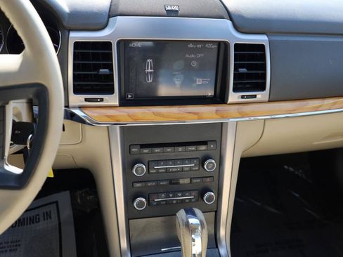 Used 2011 Lincoln MKZ w/ 102A Rapid Spec Order Code FWD image 10