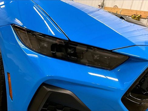 Used 2025 Ford Mustang GT Premium image 4