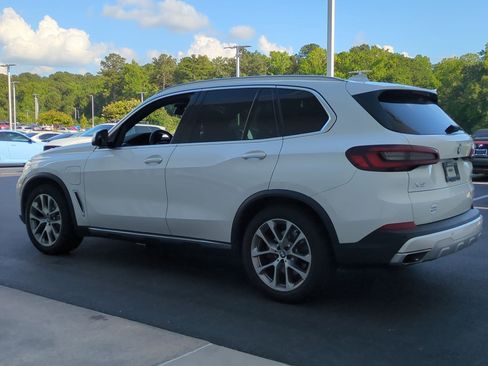 Used 2021 BMW X5 xDrive45e w/ Premium Package AWD/4WD image 8
