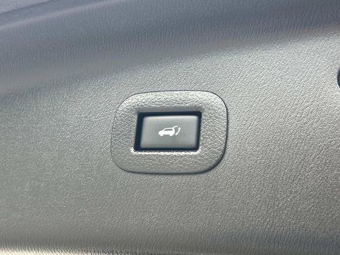 Used 2018 INFINITI QX80 2WD w/ Deluxe Technology Package image 14