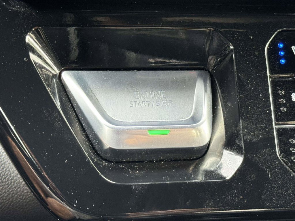 Used 2023 GMC Sierra 1500 AT4X AWD/4WD image 9