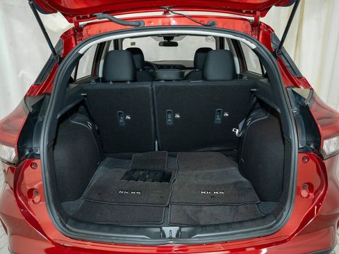 Certified 2024 Nissan Kicks SV image 5
