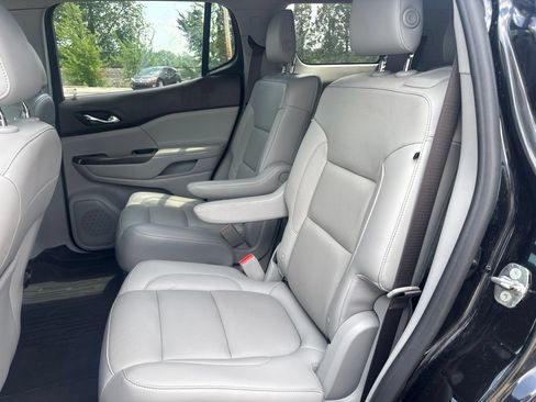Used 2019 GMC Acadia SLT AWD/4WD image 19