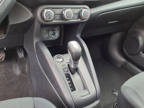 New 2025 Nissan Kicks Play S image 11